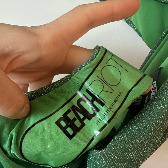 NWOT Beach Riot Celine Shine One-Piece - Picture 7 of 7